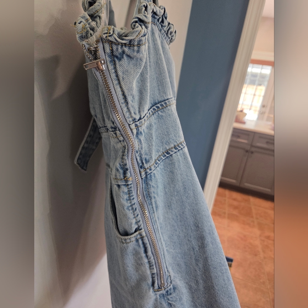 Blue Blush Denim Romper Size Large - Picture 8 of 9
